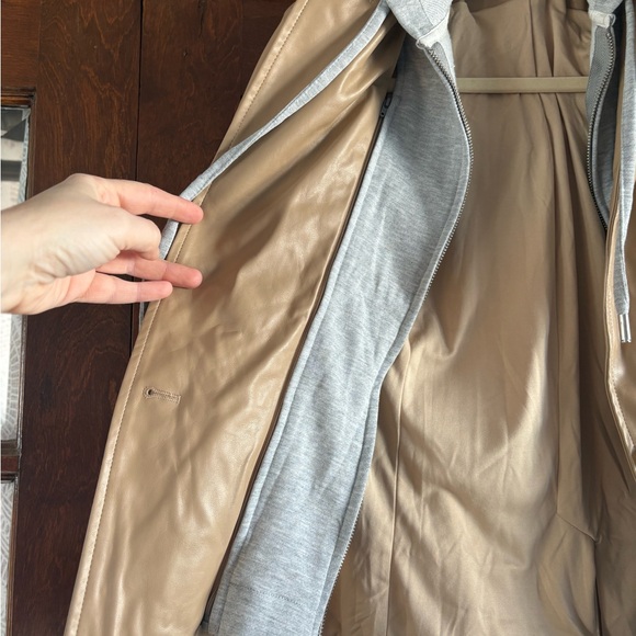 Evereve West Bank Faux Leather Detachable Hoodie Jacket Blazer Sand Tan Size XS - Picture 7 of 10